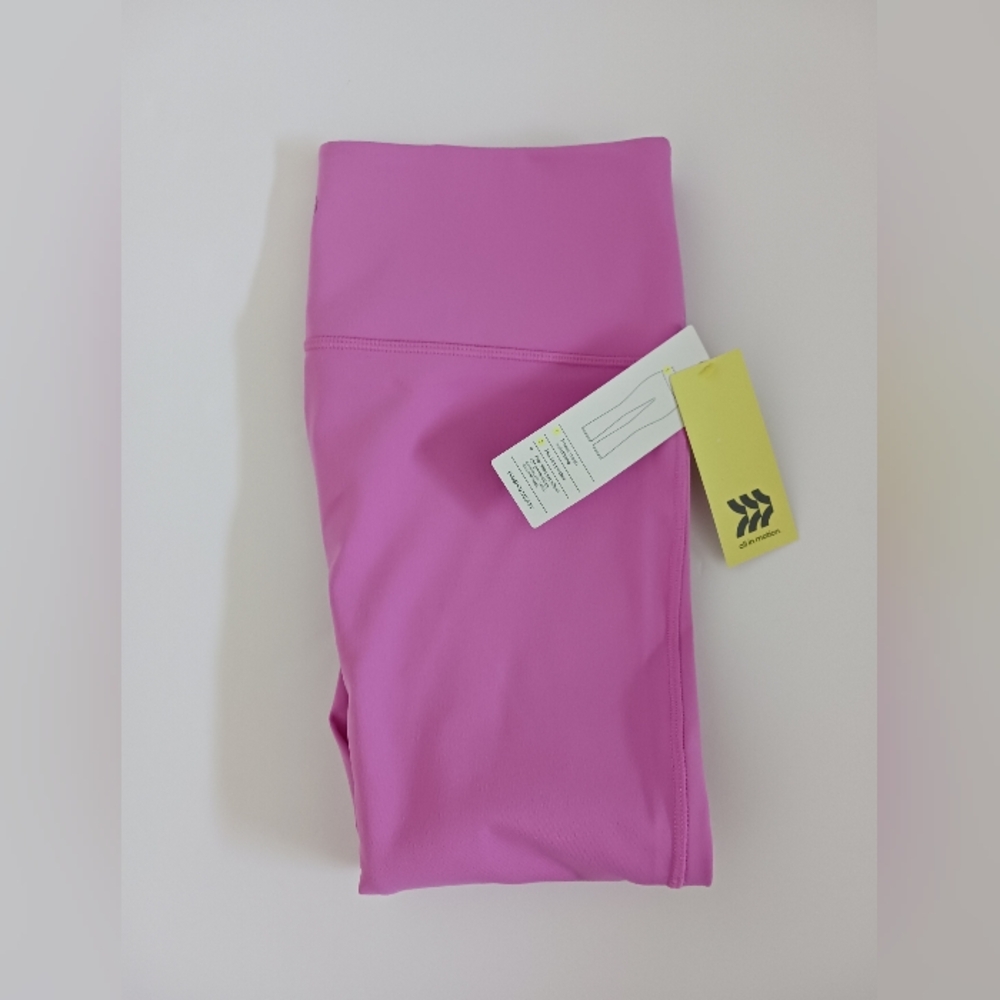 NWT All In Motion - Ultra High-Rise Flare Leggings - Picture 8 of 9